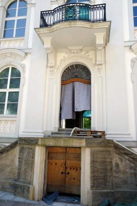 Staired entrance at Oberwallstraße 3